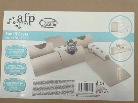 Classic Comfort Eğlence Tüneli kutusunun ön yüzü, tünel içinden bakan gri kedi görseli